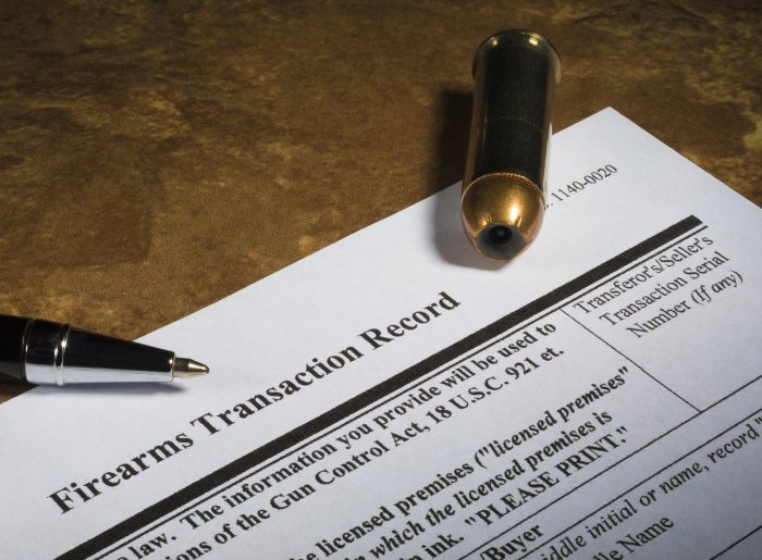 ATTENTION ILLINOIS GUN DEALERS: ISP to enforce Handgun Registry law