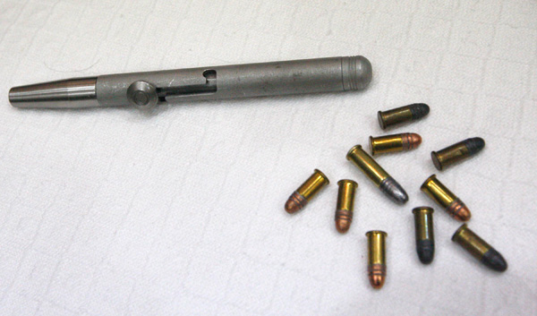public-penna-pistola-gunpen1