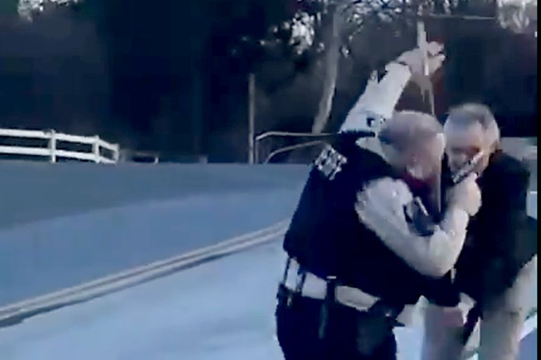 BRING ENOUGH GUN: Crazed man attacking deputy soaks up a DOZEN rounds before he drops